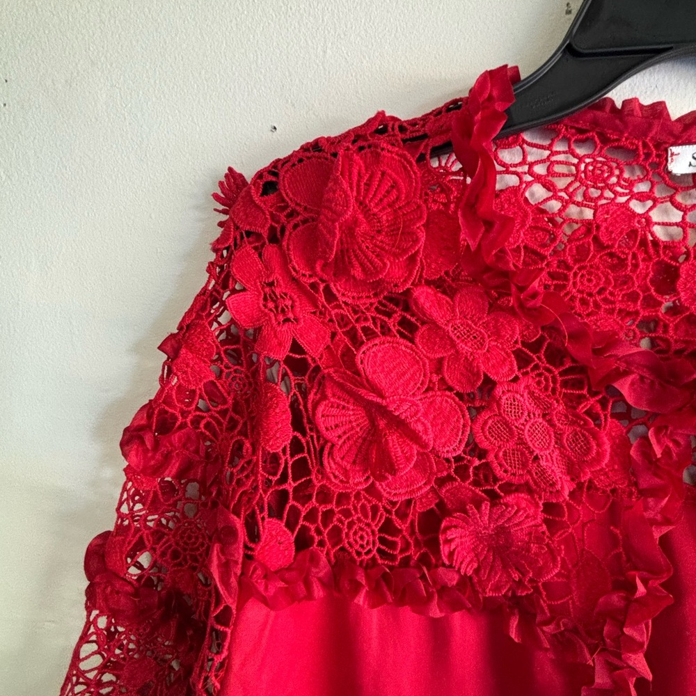 Scully Red Floral Lace Blouse - Picture 3 of 6